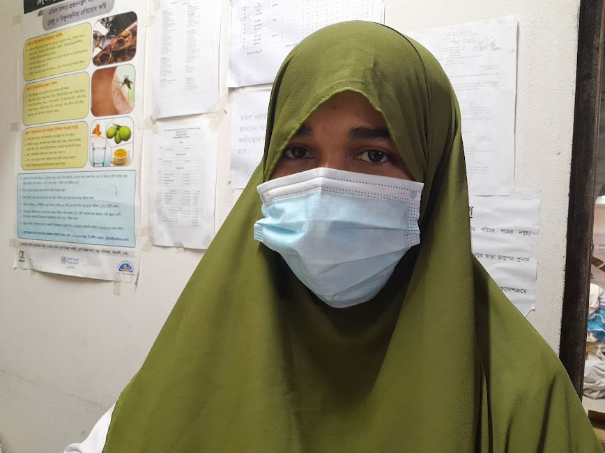 Mafia Akter Priya, Nurse at DNCC Dedicated Dengue Hospital in Mohakhali, part of Dhaka. Credit: Mohammad Al Amin