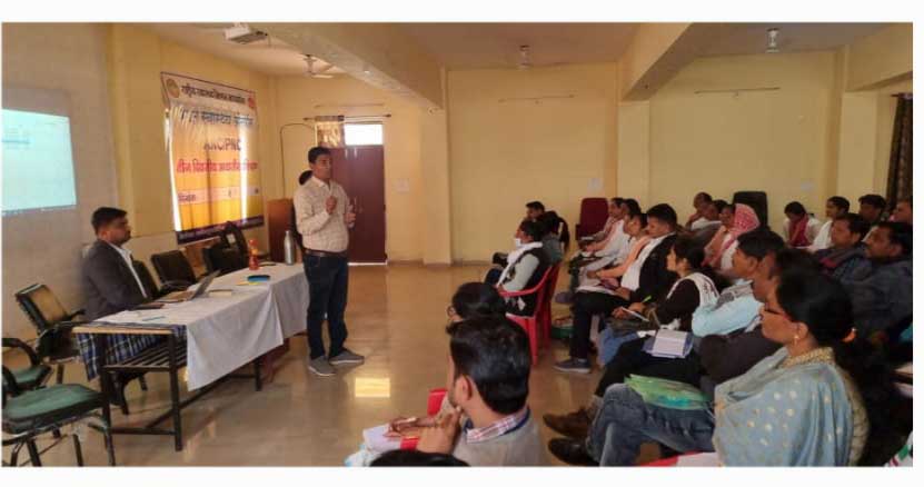 Training program organised for health staff for U-WIN portal in Jhabua district, Madhya Pradesh on January 23.  Credit: Ministry of Health, Madhya Pradesh