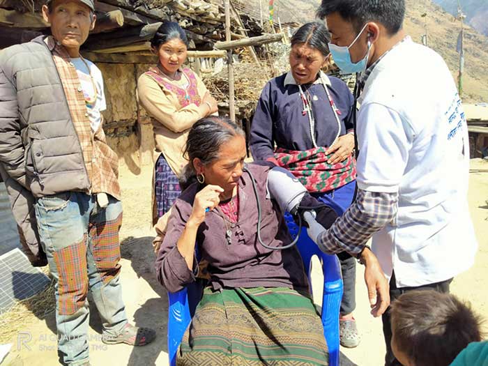 Bali Raj Budha is conducting patient check-ups. Credit: Chhorden Sangnu Lama