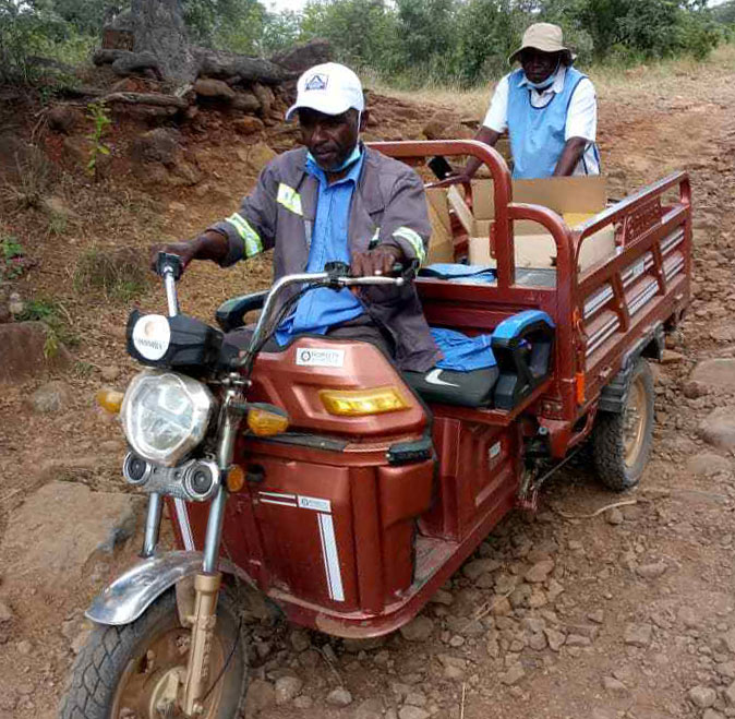 Igava clinic staff led by sister-in-charge Tebbie Chidemo going for an outreach programme. Credit: Tebbie Chidemo