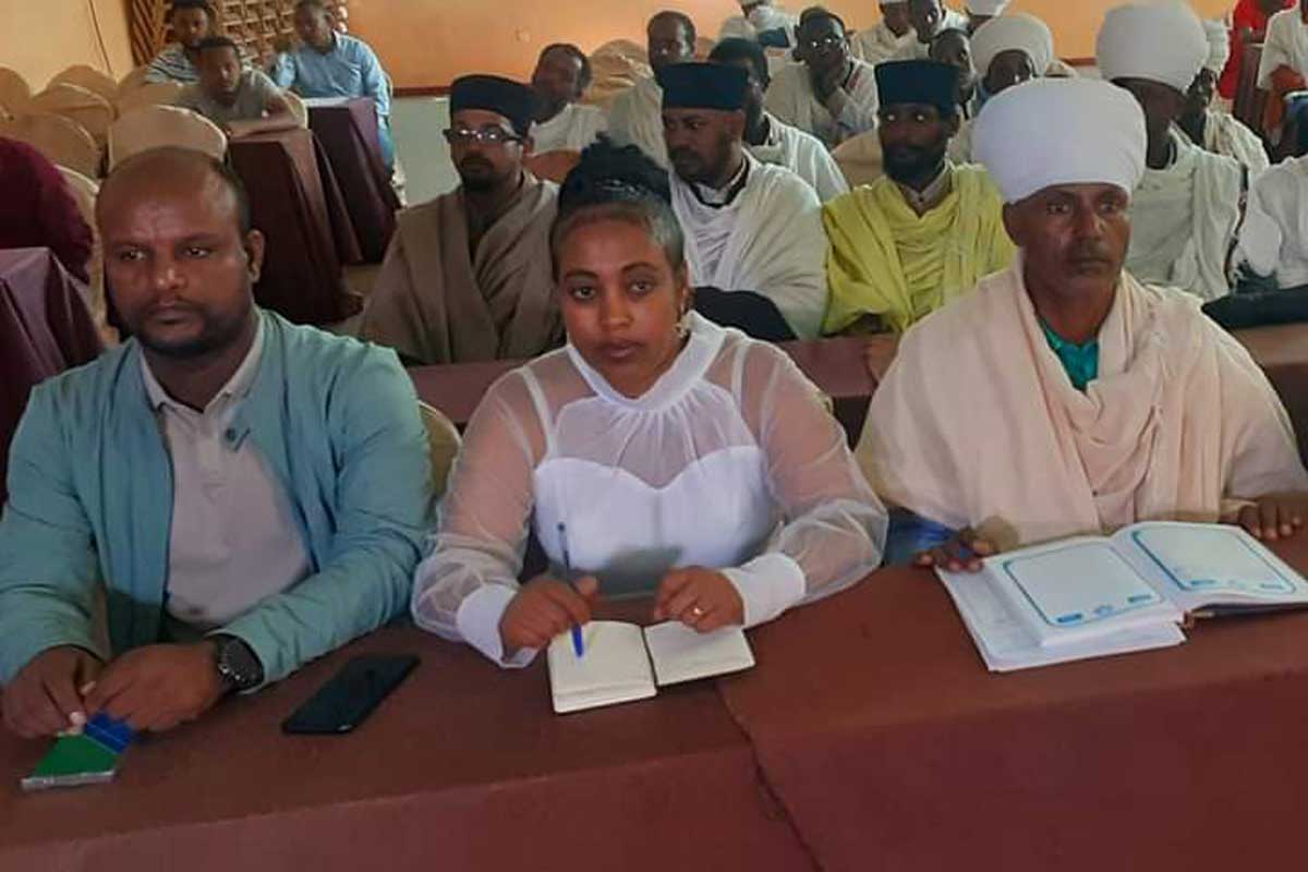 Alemtesfa Asefa, head of Health Department of Bahir dar City Administration, Abdulkarim Mengastu, head of the Amhara Health Bureau, and Father Lealem Getahun. Credit: Abinet Bihonegn