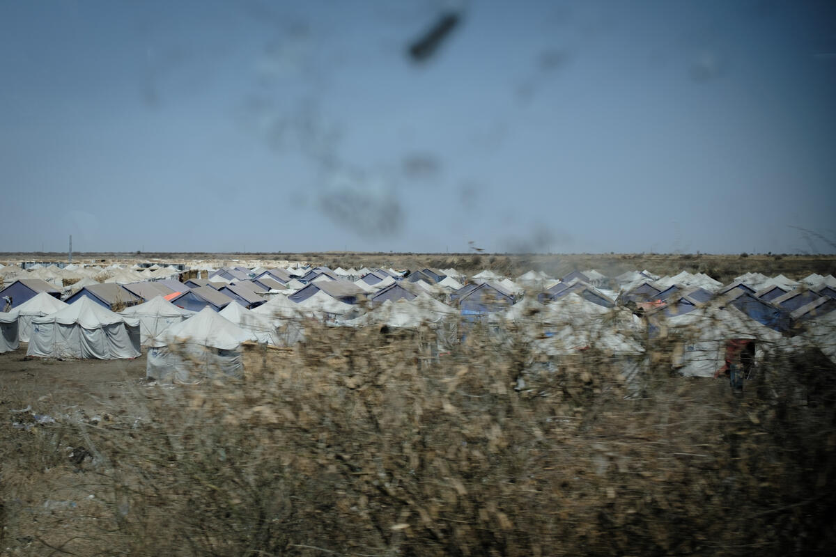 A camp for internally displaced persons on the outskirts of Gedaref city, on the way to Umm Al-Khair administration, for a campaign to vaccinate children at the local hospital. Al Qadarif, Sudan. March 4, 2025.