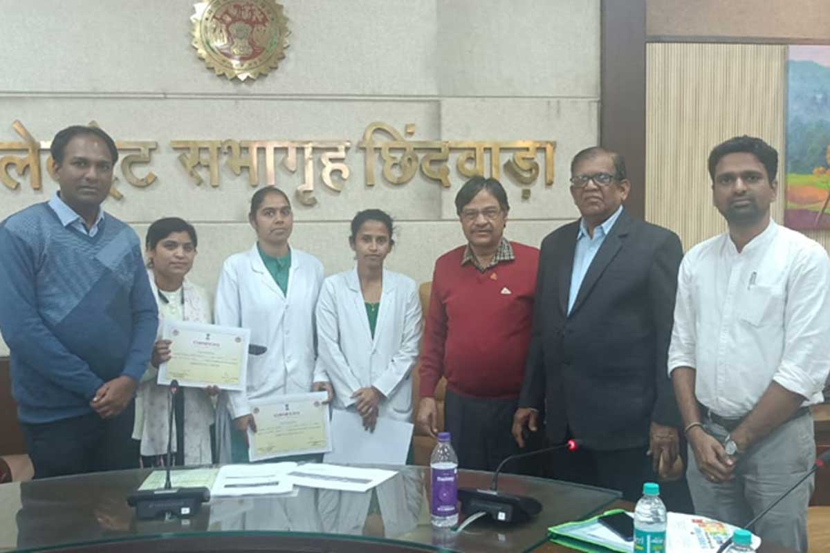 Recognising vaccinators who were frontrunners during UWIN days, and inspired their peers in achieving 100% UWIN registrations