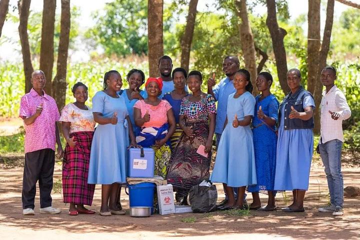 Rebecca Kapulula and her team of vaccine biker health workers. Credit: UNICEF