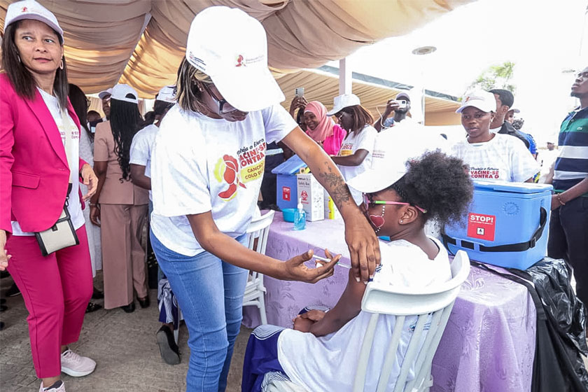 Children are vaccinated in Luanda, Talatona municipality. Credit: Jornal de Angola