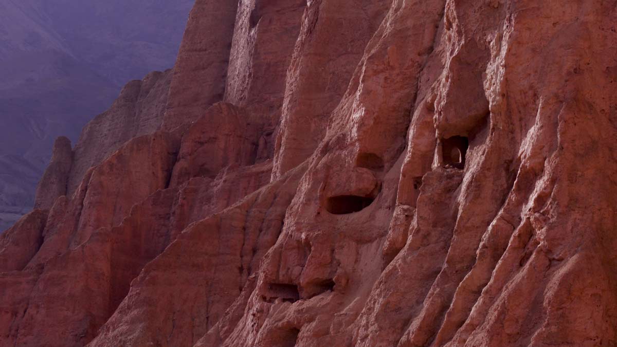 “Sky caves” carved high into the red earthen valleys are believed to be the original dwellings of the first ‘Lowa’ people, who came down from the north of Tibet in the 8th century.