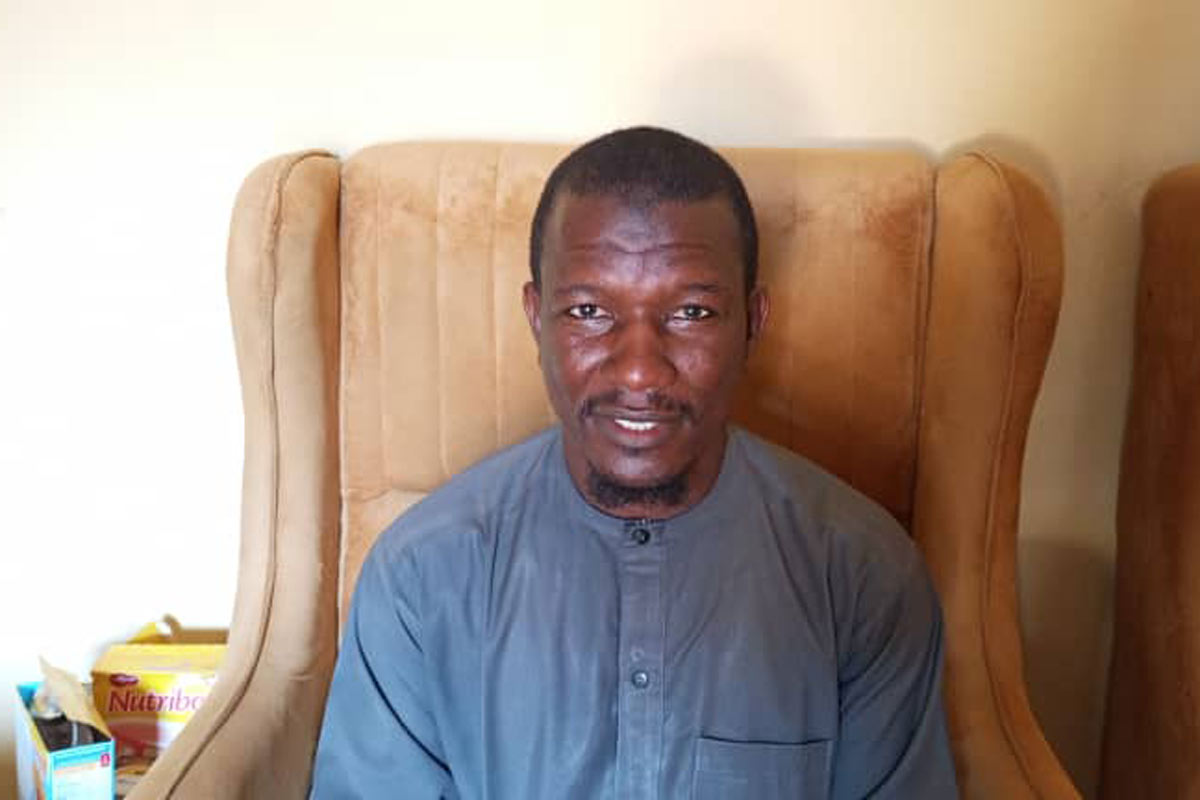 Usman Abubakar is among health workers going from house to house to enlighten Gubio people about cholera preventive measures. Credit: Jesusegun Alagbe