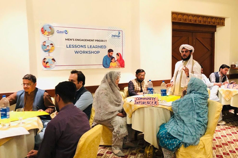 Karachi: A caregiver from Baluchistan province sharing benefits of a novel initiative of engaging men to promote immunization and gender equality during a Lessons Learned session held in Karachi. Credit: Jhepiego Pakistan