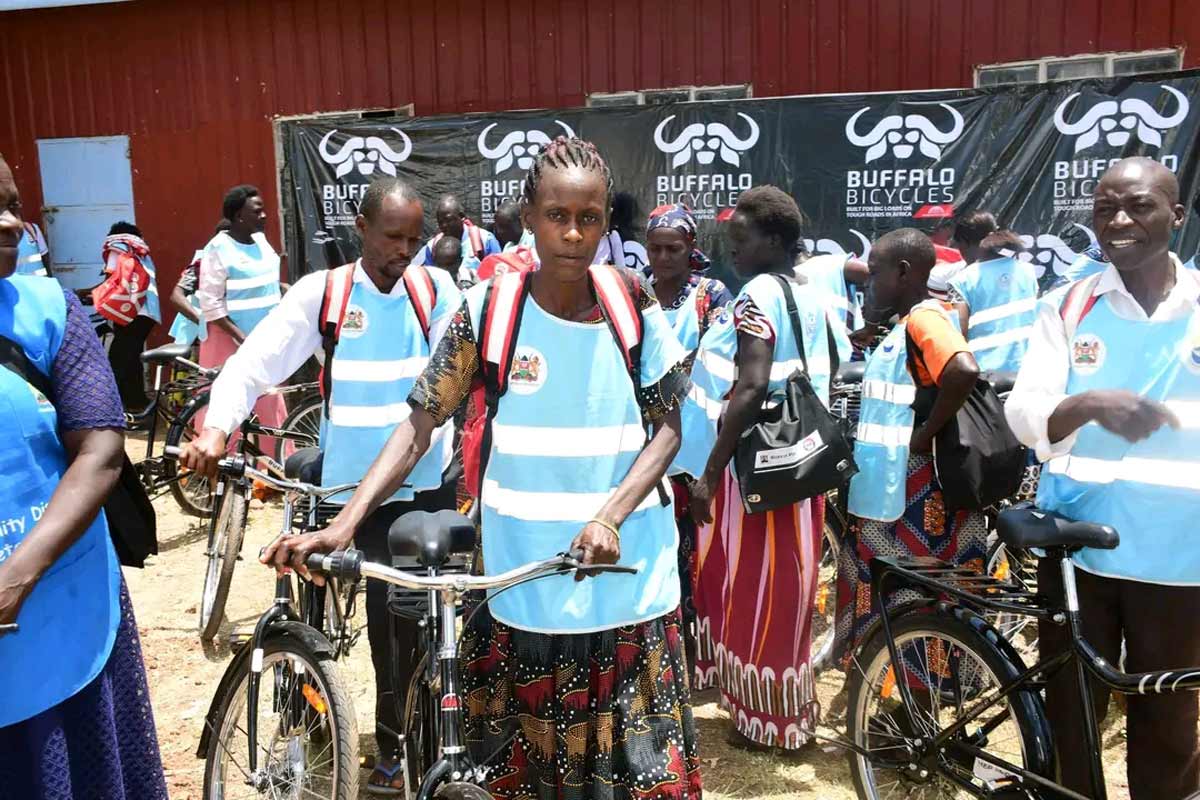 Community Health Promoters from Busia County pose with their bicycles. Credit: Living Goods