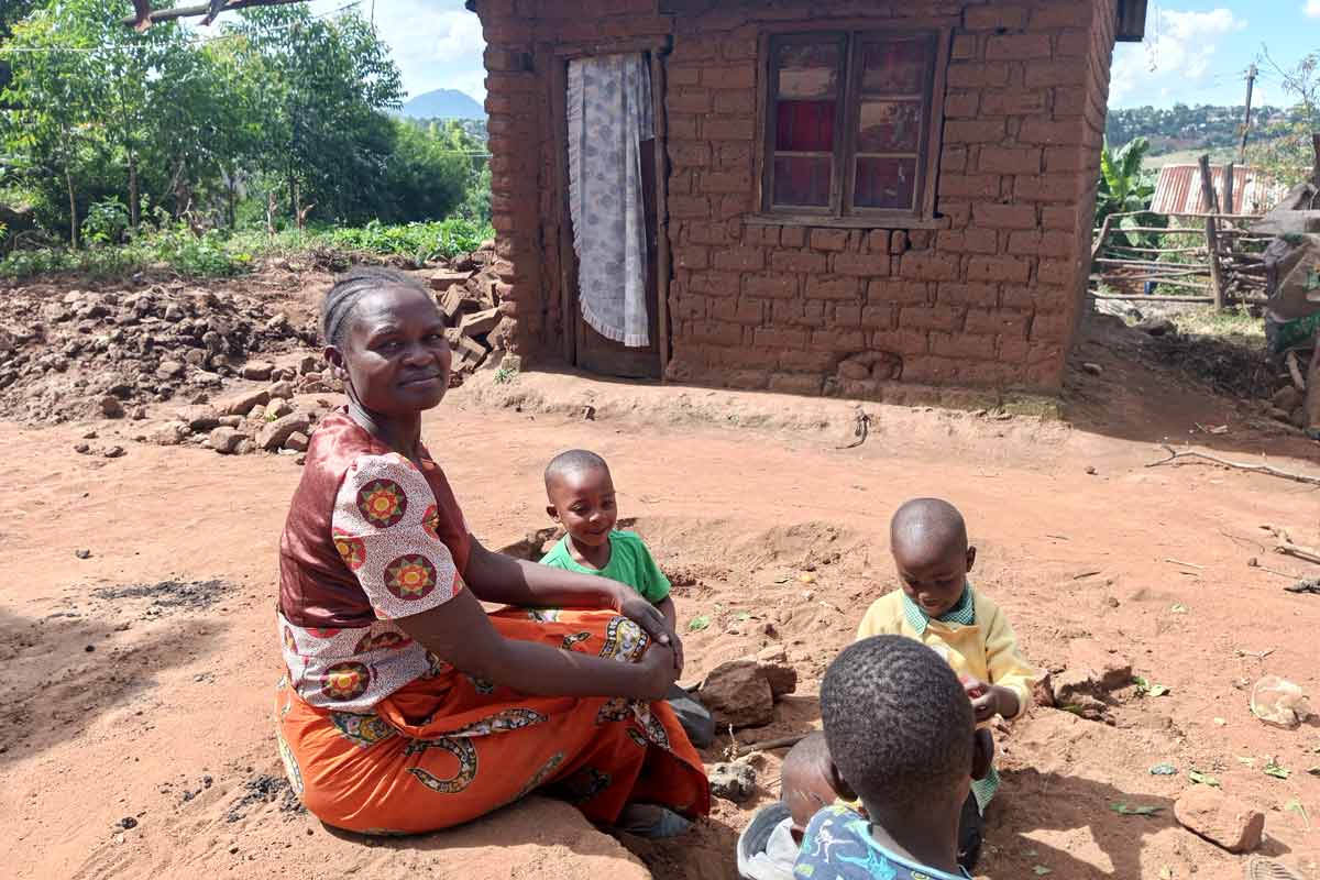 Maganga with her neighbours' children who had received the vaccine at Namame. Credit: Charles Pensulo