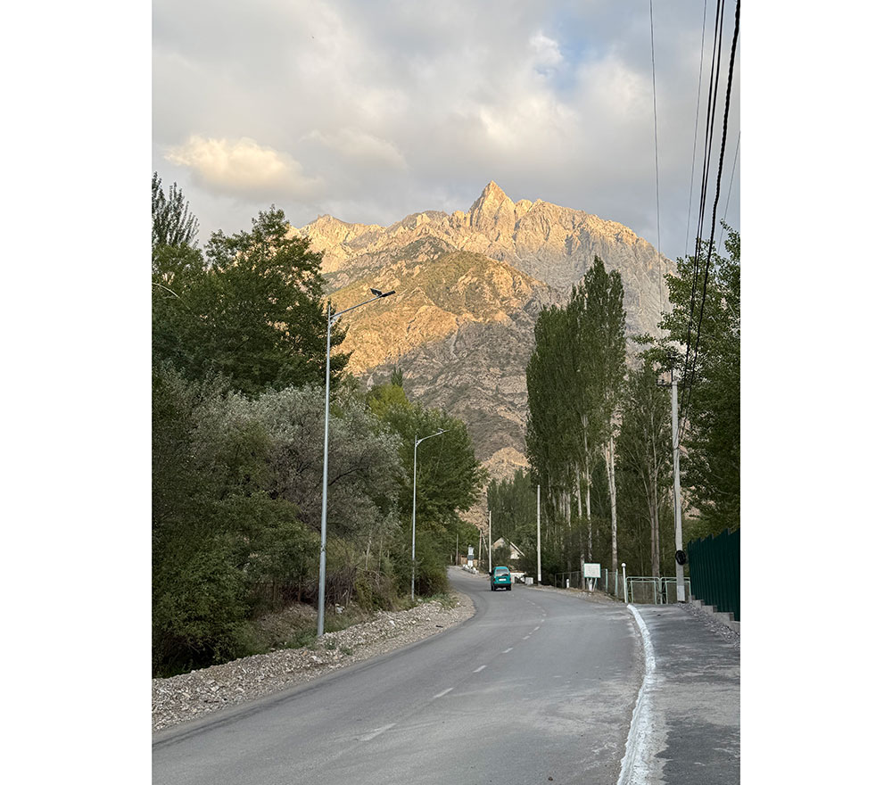 There is only road leading to the clinic in Shakhimardan. Credit: Umida Maniyazova 