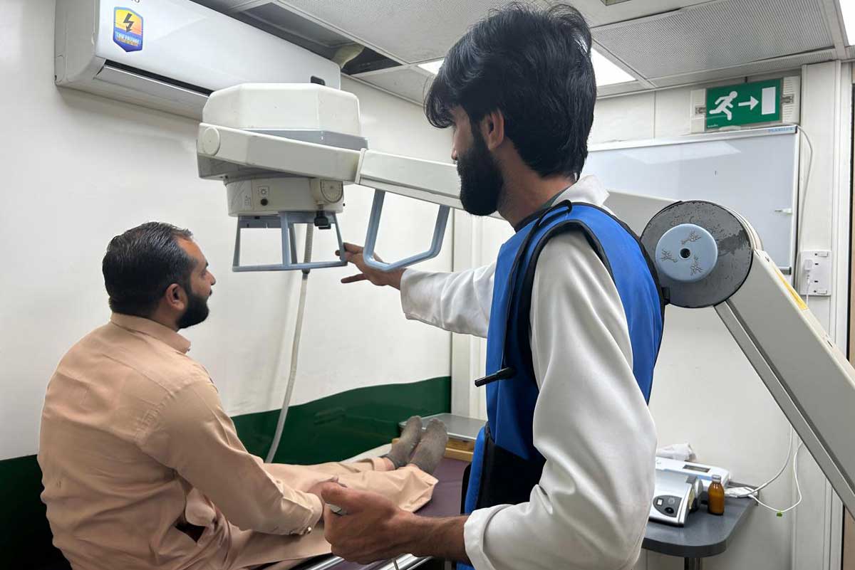 Field hospitals provide radiology services including x-rays for detecting Field Hospitals provide radiology services including tuberculosis. Credit: Rahul Basharat