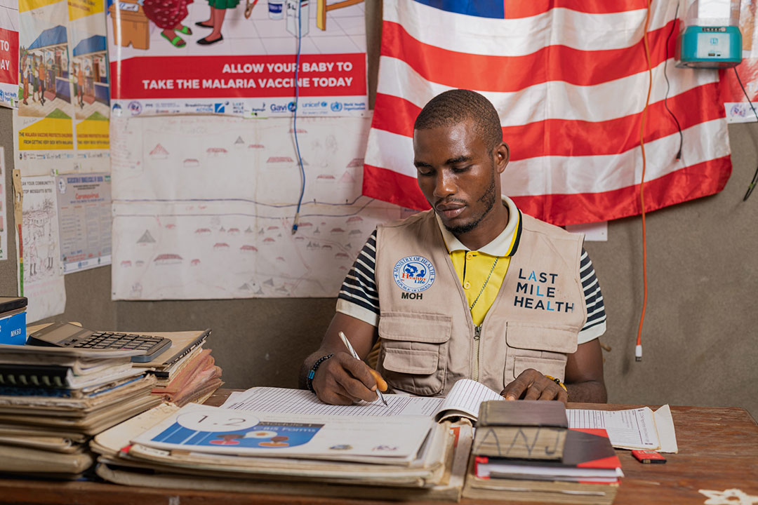 Community health worker Amos Jacob at work in Rivercess County, Liberia. Credit: Last Mile Health