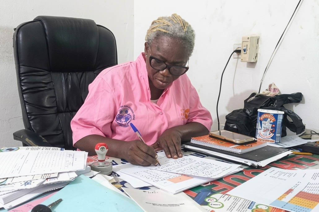 Aline Alemby, working at ACBEF health clinic in Brazzaville, Congo. Credit: ACBEF, Congo