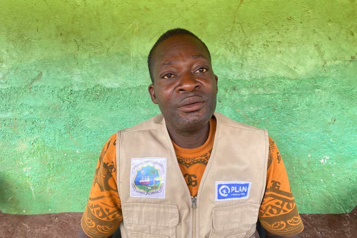 Alphonso N. Dokpo, community health assistant, Liberia. Credit: Tina S. Mehnpaine.